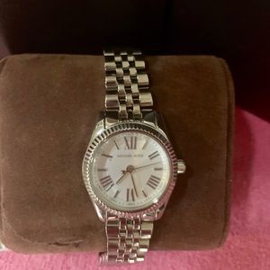 NEW Michael Kors Slim Watch